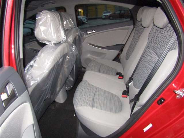 Hyundai Accent 2017 photo 6